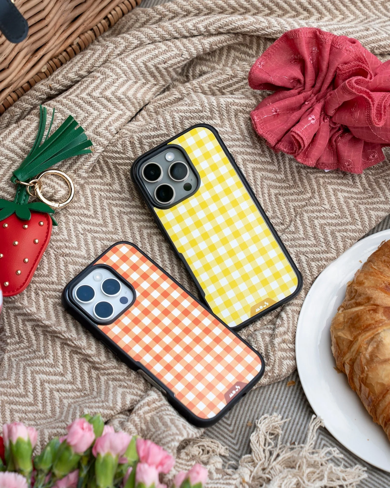 Marmalade Protective Phone Case - Picnic MagSafe - Image 19